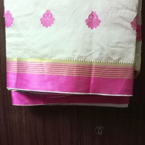 Off White Saree With Pink Blouse