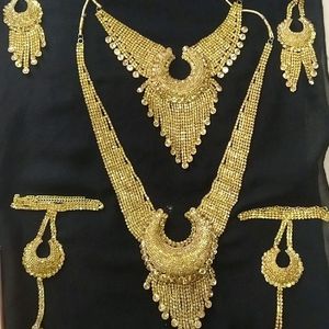 Golden Colour Necklace Set