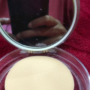 Lakme Compact