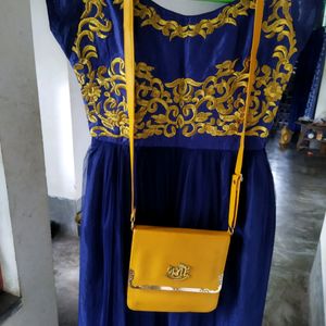 Gown & Bag 👜 Only 156rs