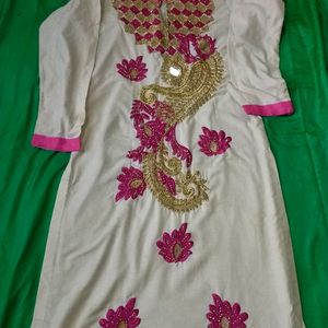 New Kurtas For Girls