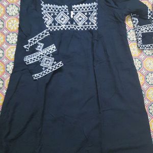 Black Kurti