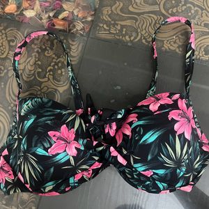 HEAVY CUP BRA FOR VACAY