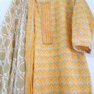 3 Pies Kurtha Set