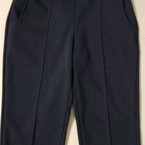 Straight pants with adjustable waistband