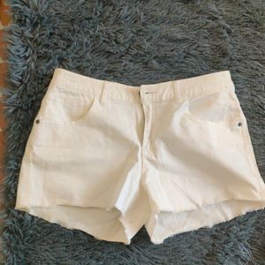 White Shorts With Frayed Hem