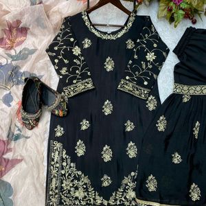 Black Sharara Outfit For This Festive Season