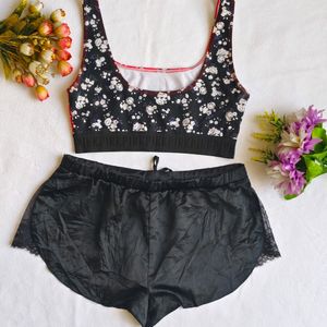 Victoria's Secret : Crop Top & Shorts