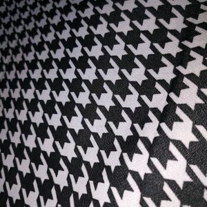 Houndstooth Print Pencil Skirt