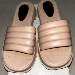 Nude Slippers