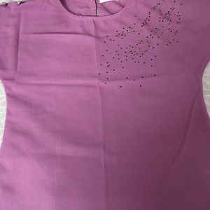 Top With Sleeves In A Good condition