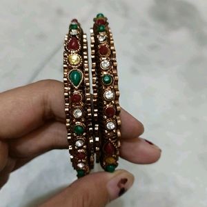 Combo Of Bangles ( 4 Pcs)