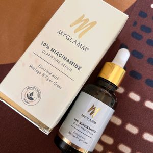 MyGlamm 10% Niacinamide Clarifying Serum Enriched