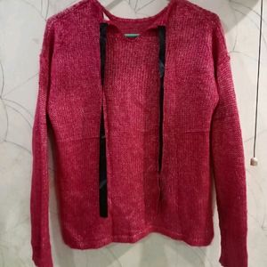 Knitted Top With a Free Overcoat