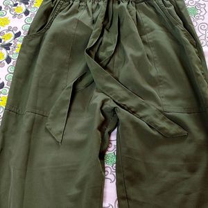 Combo Of Two types Trousers. GET A FREEBIE !