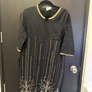 XL Aurelia Black Kurta With 3/4th Sleeve