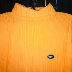 Orange Hi neck 🧣 like New