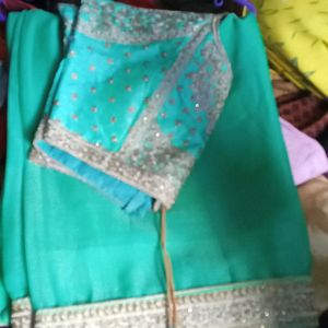 I Am Selling Saree