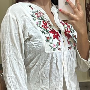 embroidered white top🤍🦚