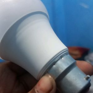 WIT ELECTRIC 9W LED BULB