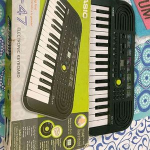 SA 47 Casio Electronic Keyboard For Sale