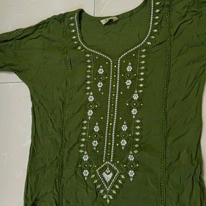 Green Kurti