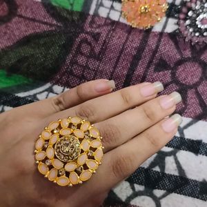 Finger Ring