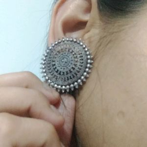 Earings