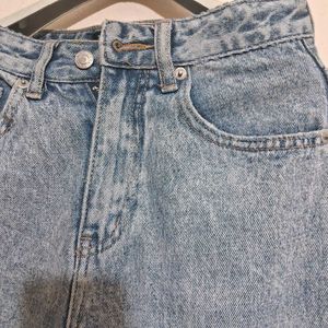 Damaged Jeans