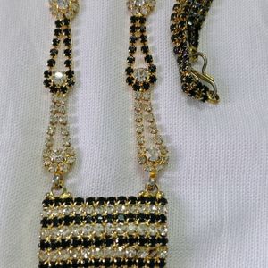 Beautiful Stone Studded Mangalsutra