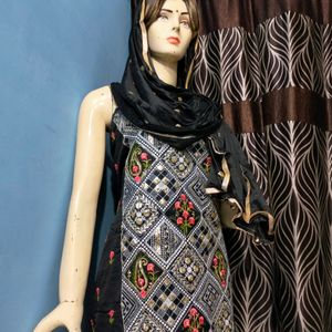 BEAUTIFUL BLACK CHANDERI SILK SUIT