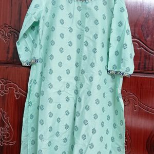 Avaasa Festive Collection Kurthi