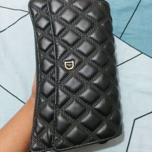 Quilted Black Bag/Clutch 👝♠️