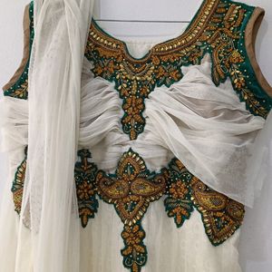 Women Ethnic Gown