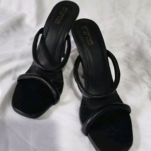 MFT Contour Black Heels