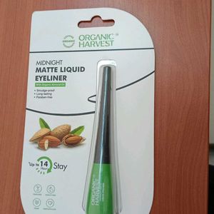 Green Matte Liquid Eyeliner