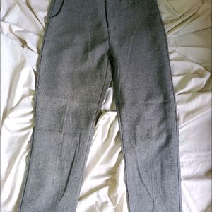 It's a Kind Of Formal Pant