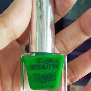 Folding Eyebrow artifact free Green Nailpaint@65