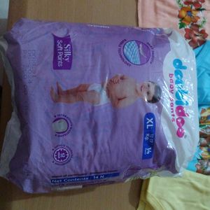 Girls Set Combo Pack Of 3 And Baby Diaper