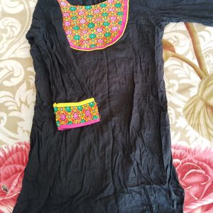 Women Black Kurta