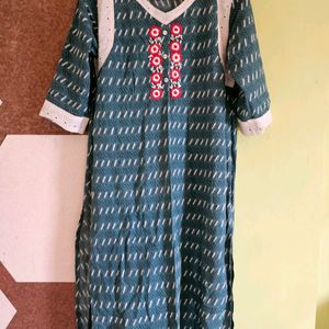 Green Kurti