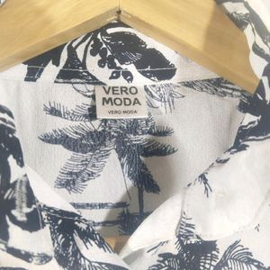 Vero Moda Crop Shirt