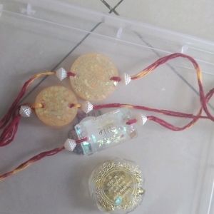 Rakhi Resin