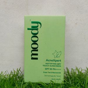 Moody Acnexpert Sunscreen