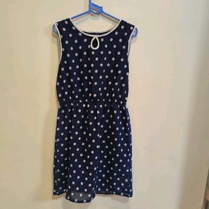 A Round Shape Dress For Women / Girls