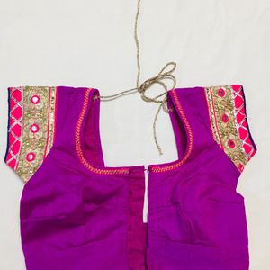 chundari saree with blouse