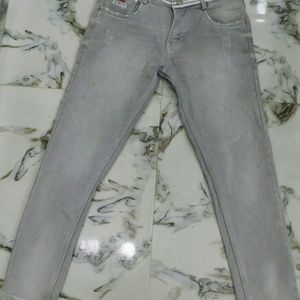 😊Grey Colour Cool Jeans