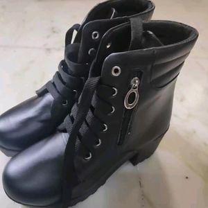 💥30₹ Off Black Boots