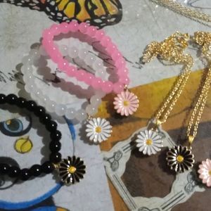 Dainty Daisy Bracelet & Necklace Combo