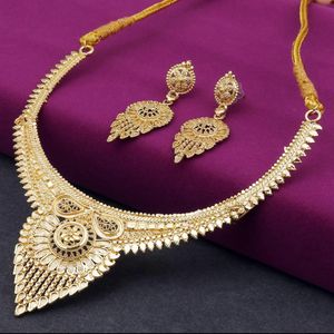 Choker Necklace Set for Women